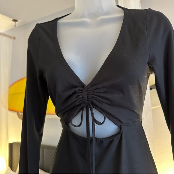 Hollister Knit Soft Drapey Cinched Cutout Long Sleeve A-Line Dress, Medium LONG - Picture 5 of 12